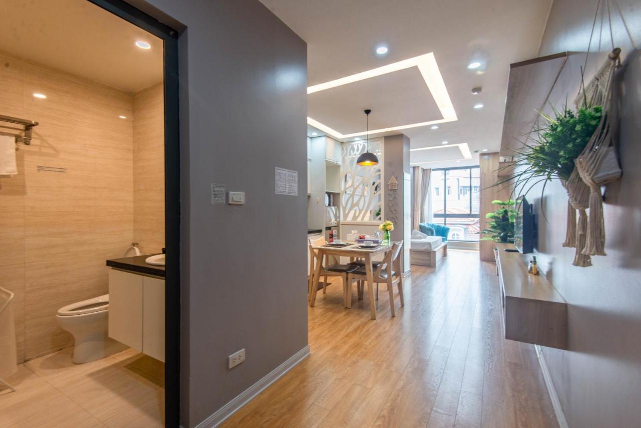 22Housing Hotel & Residence 81 Linh Lang Hanoi Buitenkant foto