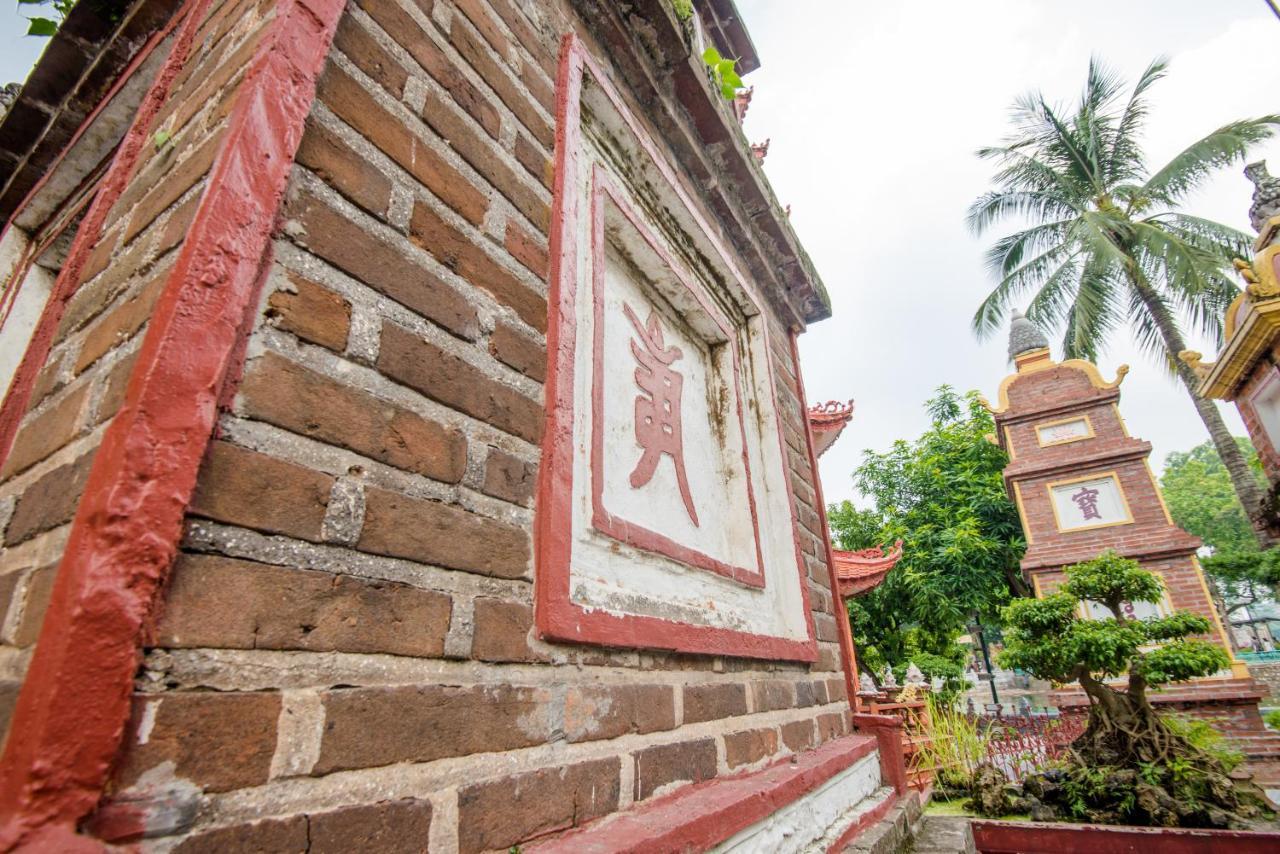 22Housing Hotel & Residence 81 Linh Lang Hanoi Buitenkant foto
