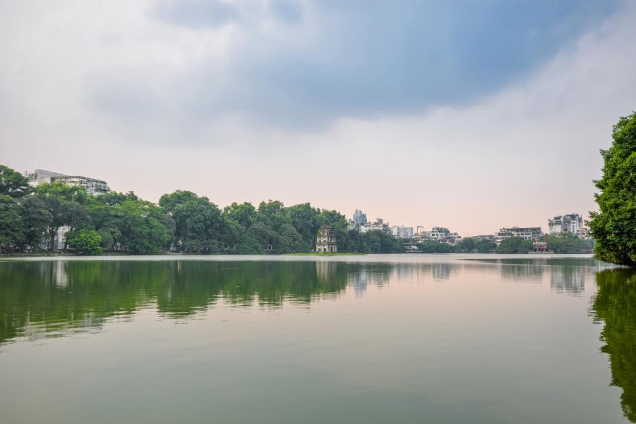 22Housing Hotel & Residence 81 Linh Lang Hanoi Buitenkant foto