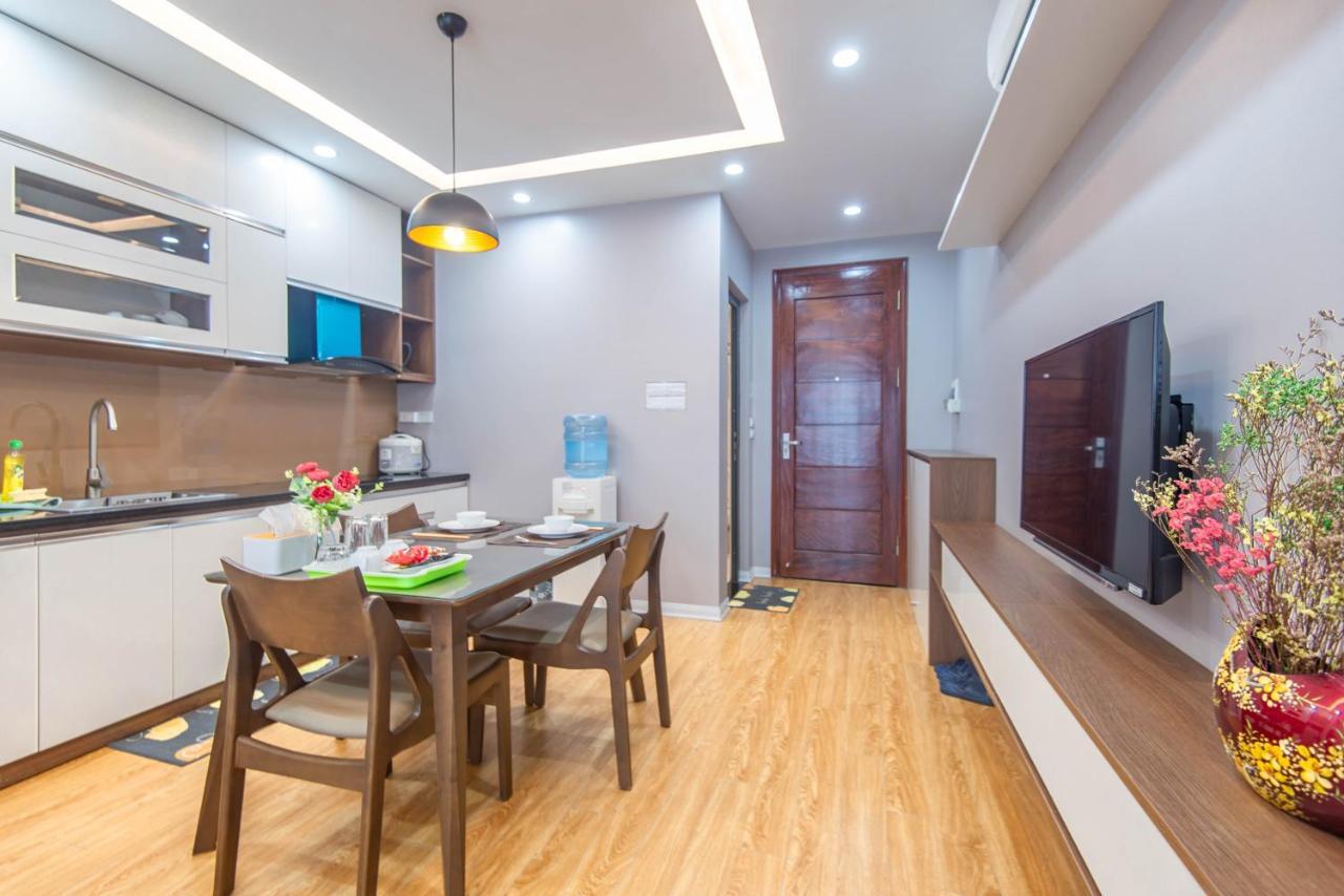 22Housing Hotel & Residence 81 Linh Lang Hanoi Buitenkant foto
