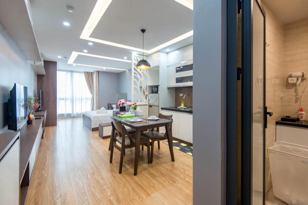 22Housing Hotel & Residence 81 Linh Lang Hanoi Buitenkant foto