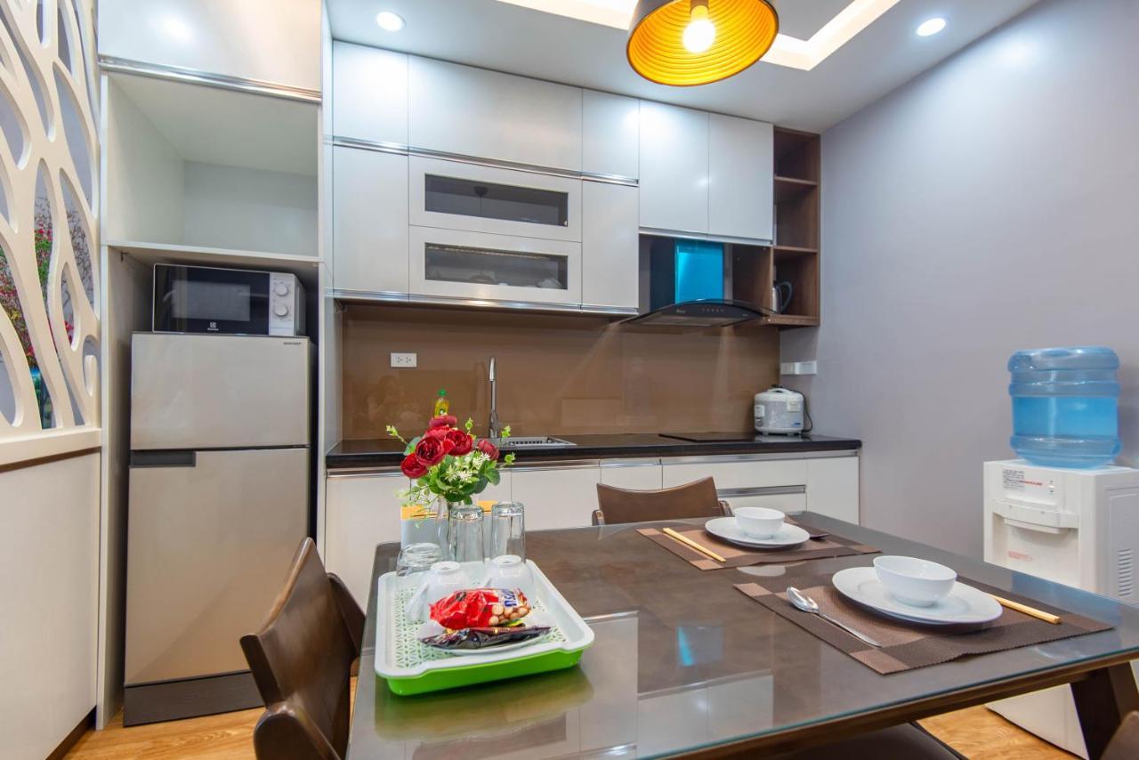 22Housing Hotel & Residence 81 Linh Lang Hanoi Buitenkant foto